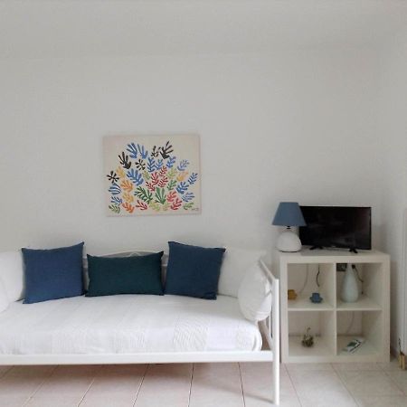 Small Theater Apartment Epidaurus Eksteriør bilde